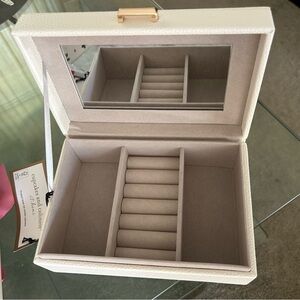 Cupcakes & Cashmere Textured Cream Color Jewelry Box